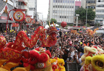 tour-Liberdade-Japanese-Neighborhood